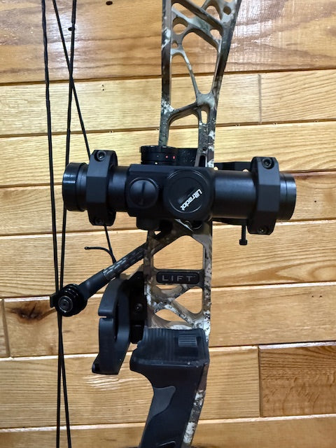 thumbnail image 2 of Blue Archery Red Dot Laser Sight Scope Mount Bracket – For Compound & Recurve Bow, Sososhoot 2 of 5
